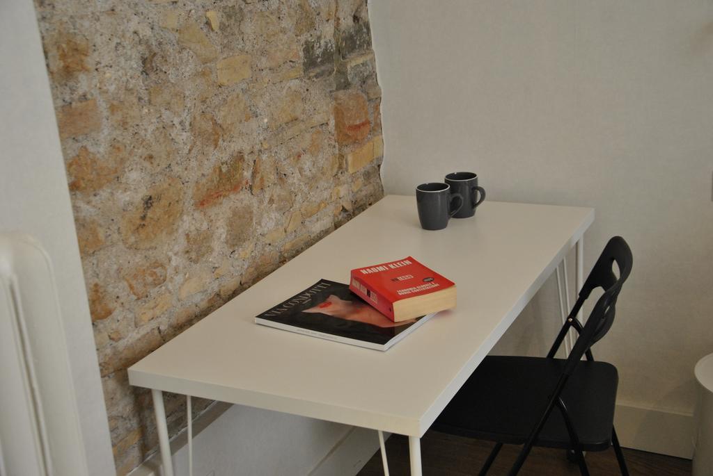 App Leoncino Design In Roma
